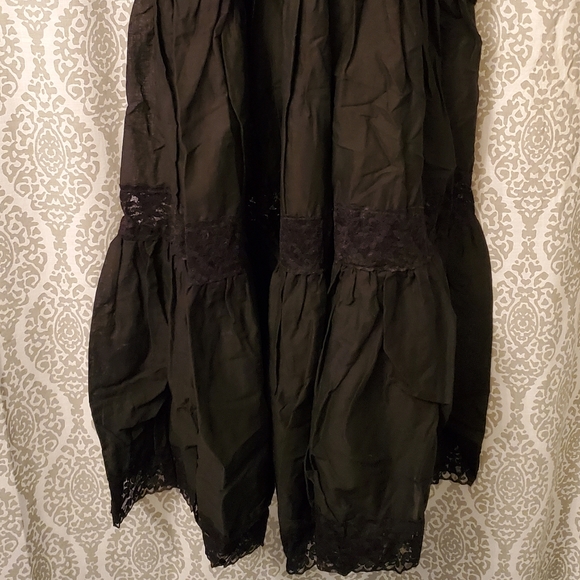 🖤 Widow Maxi Dress 🖤 - Picture 13 of 16